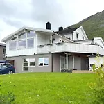 公寓 Modern With Incredible Panoramic Views