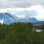 Modern With Incredible Panoramic Views 公寓 特罗姆瑟
