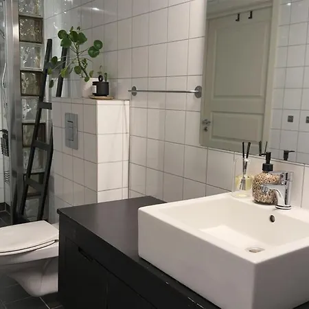 Modern With Incredible Panoramic Views Daire