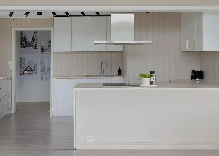 Modern With Incredible Panoramic Views Apartment *