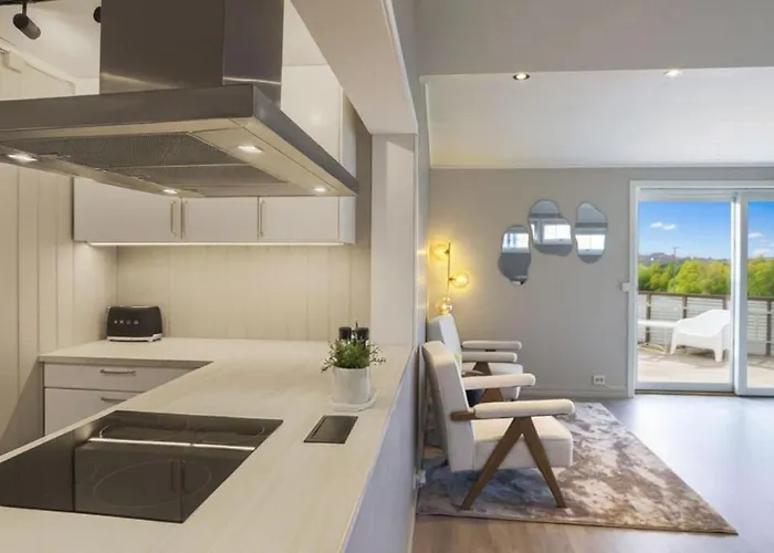 Modern With Incredible Panoramic Views