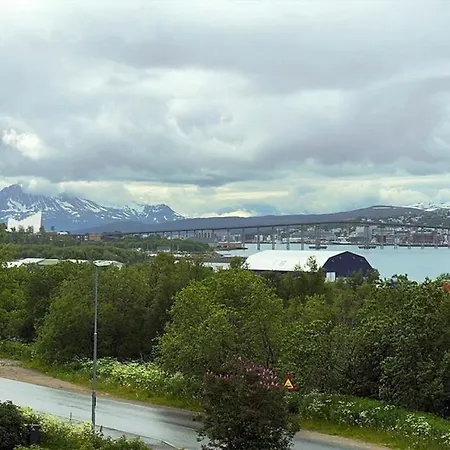 Modern With Incredible Panoramic Views * Tromsø
