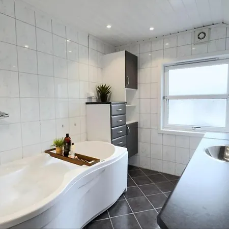 Modern With Incredible Panoramic Views